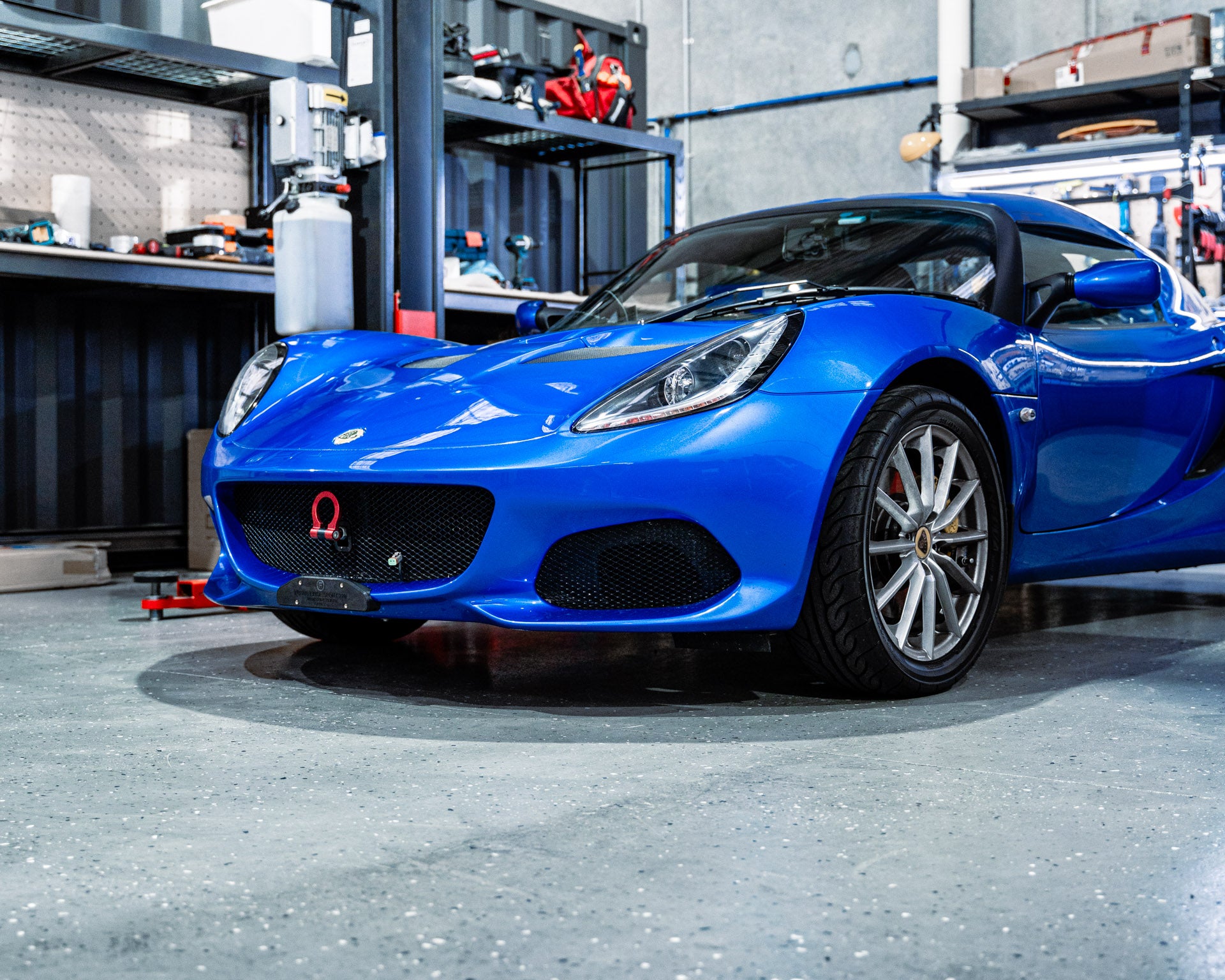 Lotus Elise Sport 220 Series 3 - Miniature Plinth (FRONT)