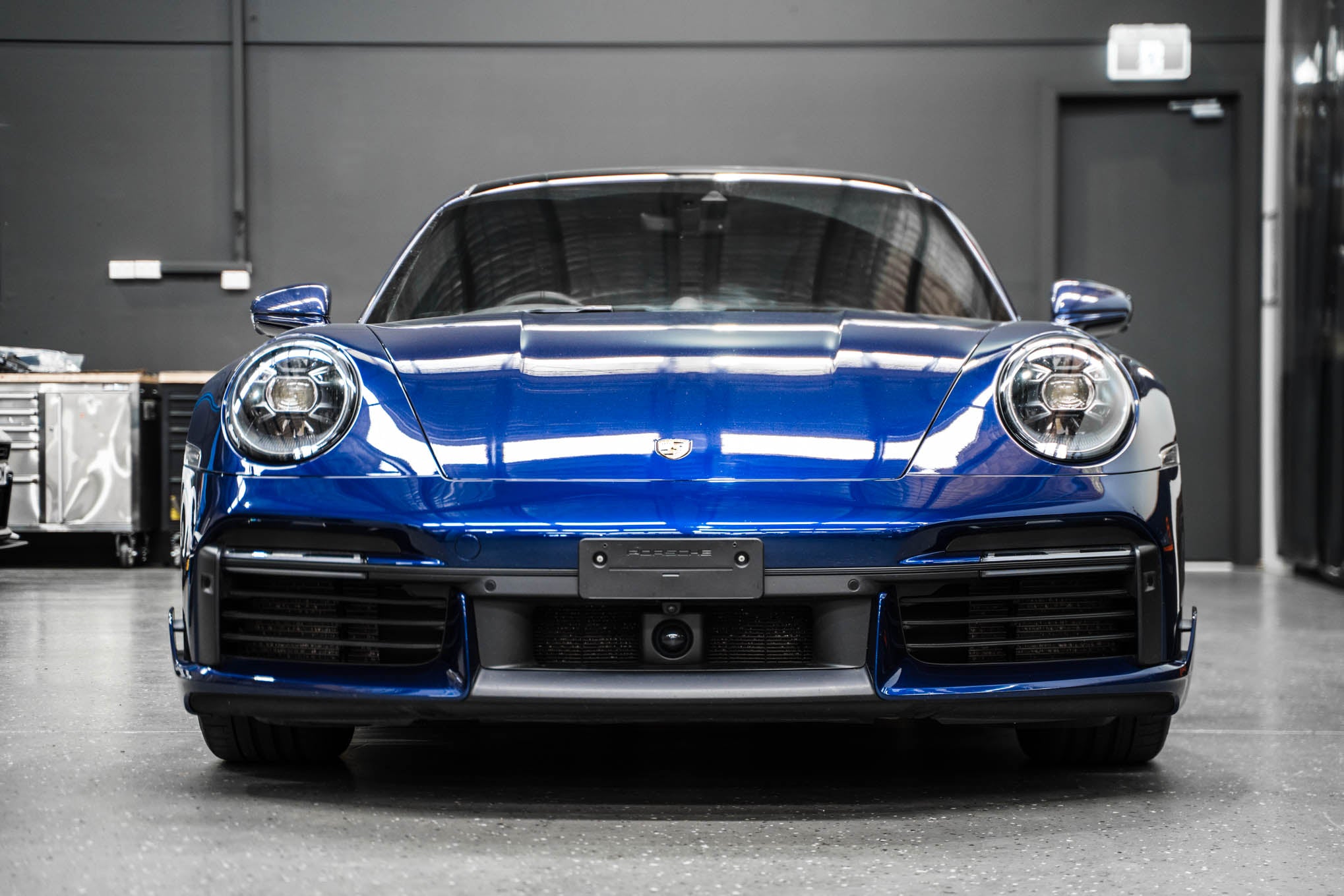 Porsche 992.1 911 Turbo / Turbo S - Miniature Plinth (FRONT)