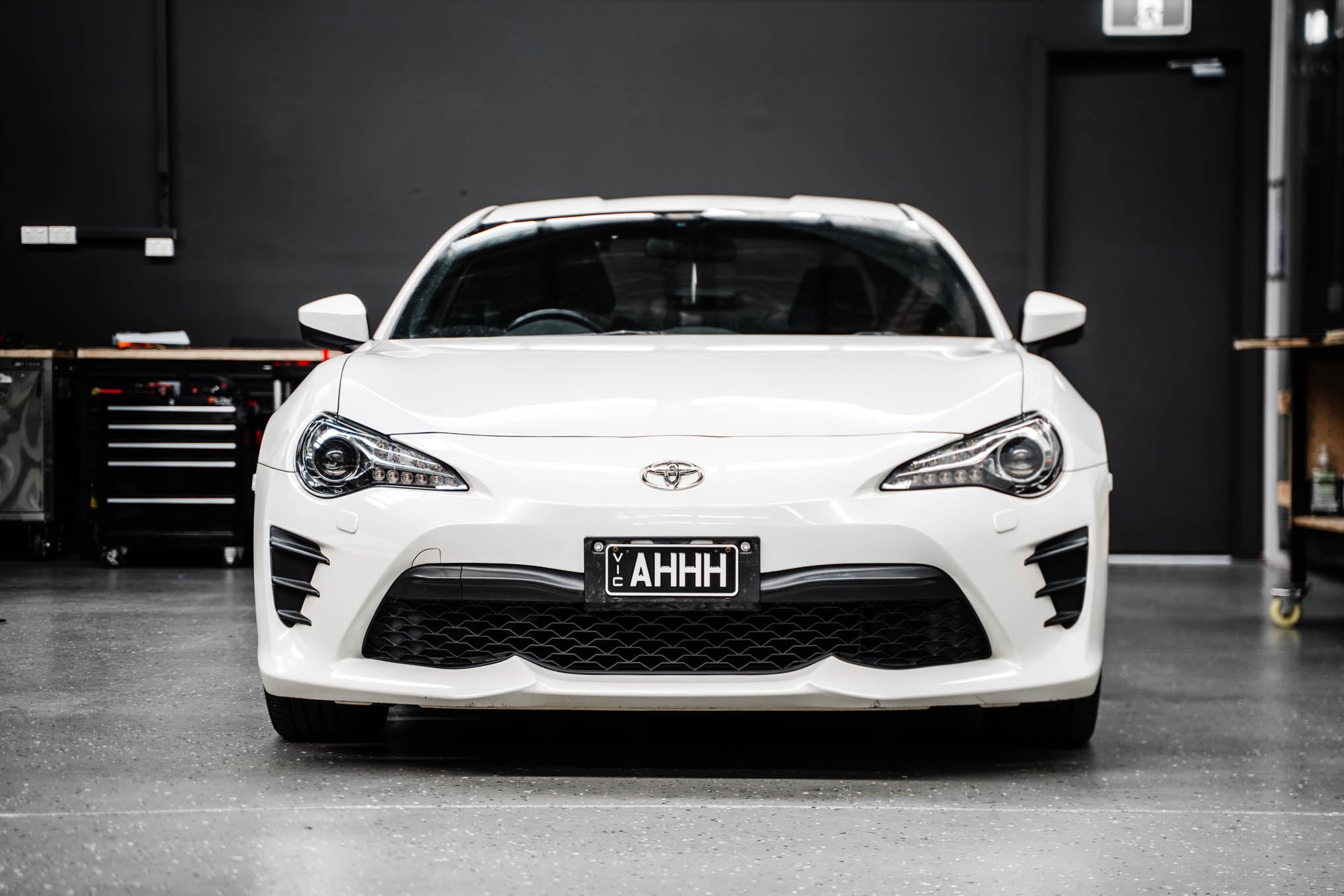 Toyota 86 ZN6 FL 2016-2021 - OEM Plinth Delete Kit (FRONT)
