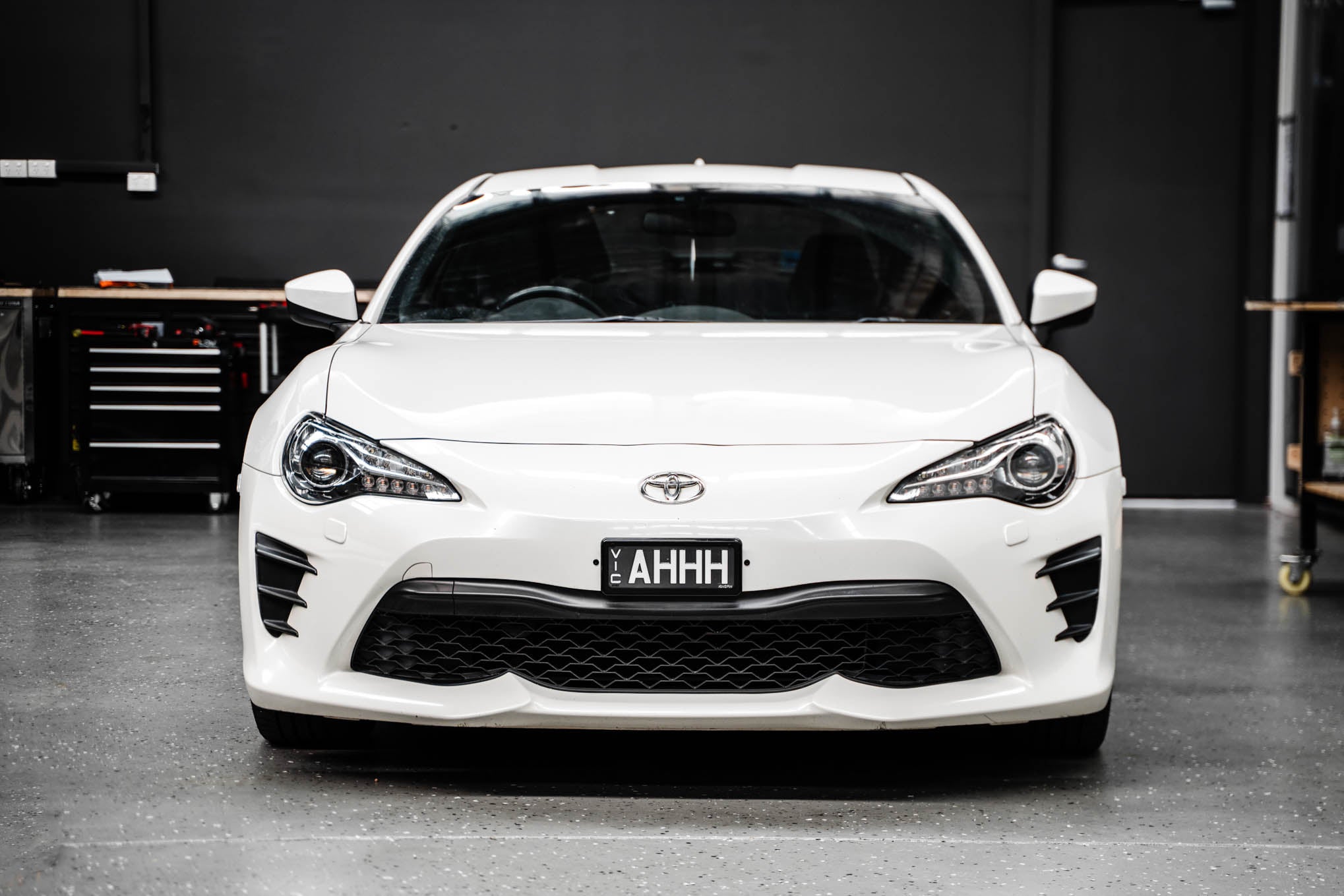 Toyota 86 ZN6 FL 2016-2021 - OEM Plinth Delete Kit (FRONT)