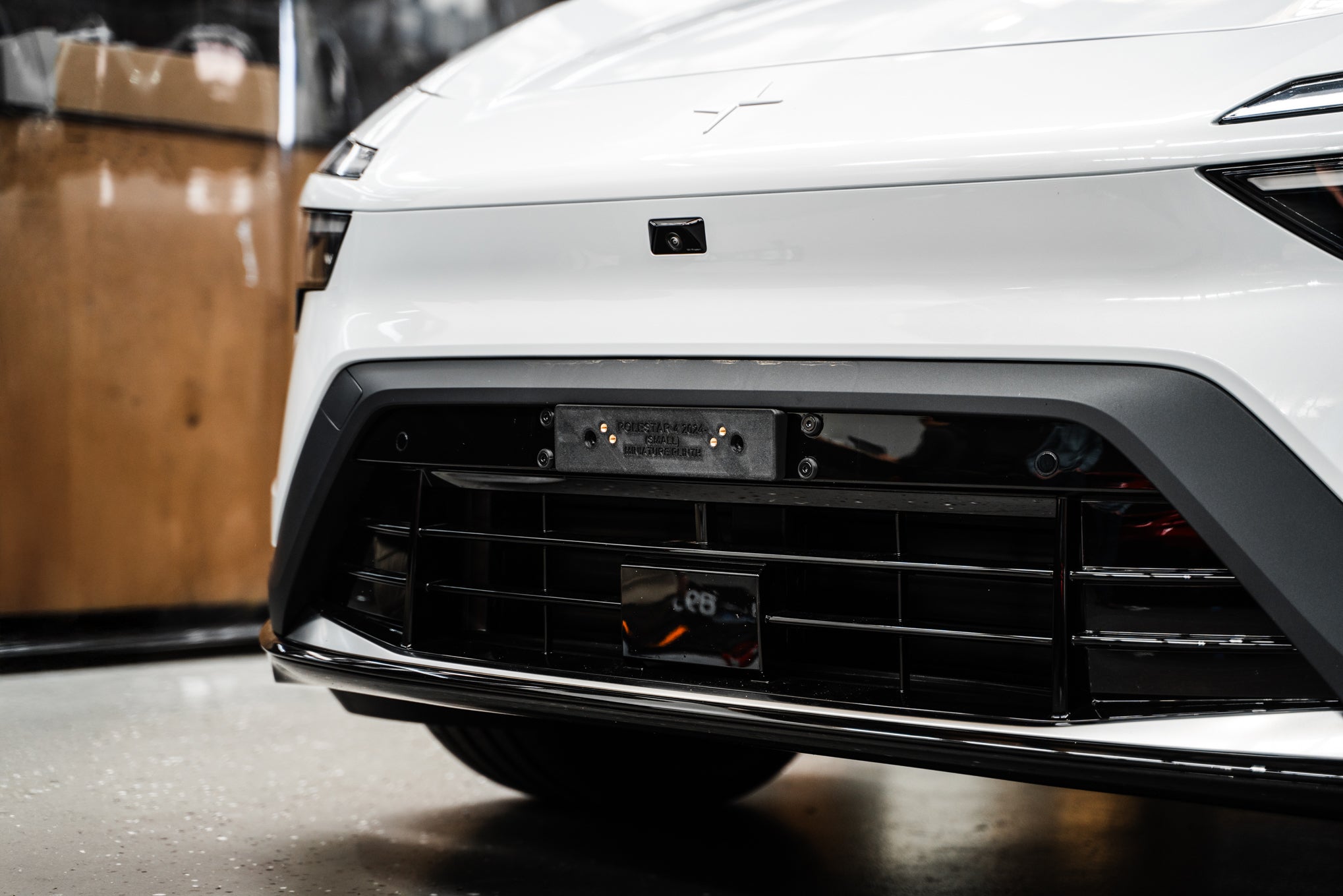 Polestar 4 2024-Current - Miniature Plinth (FRONT)