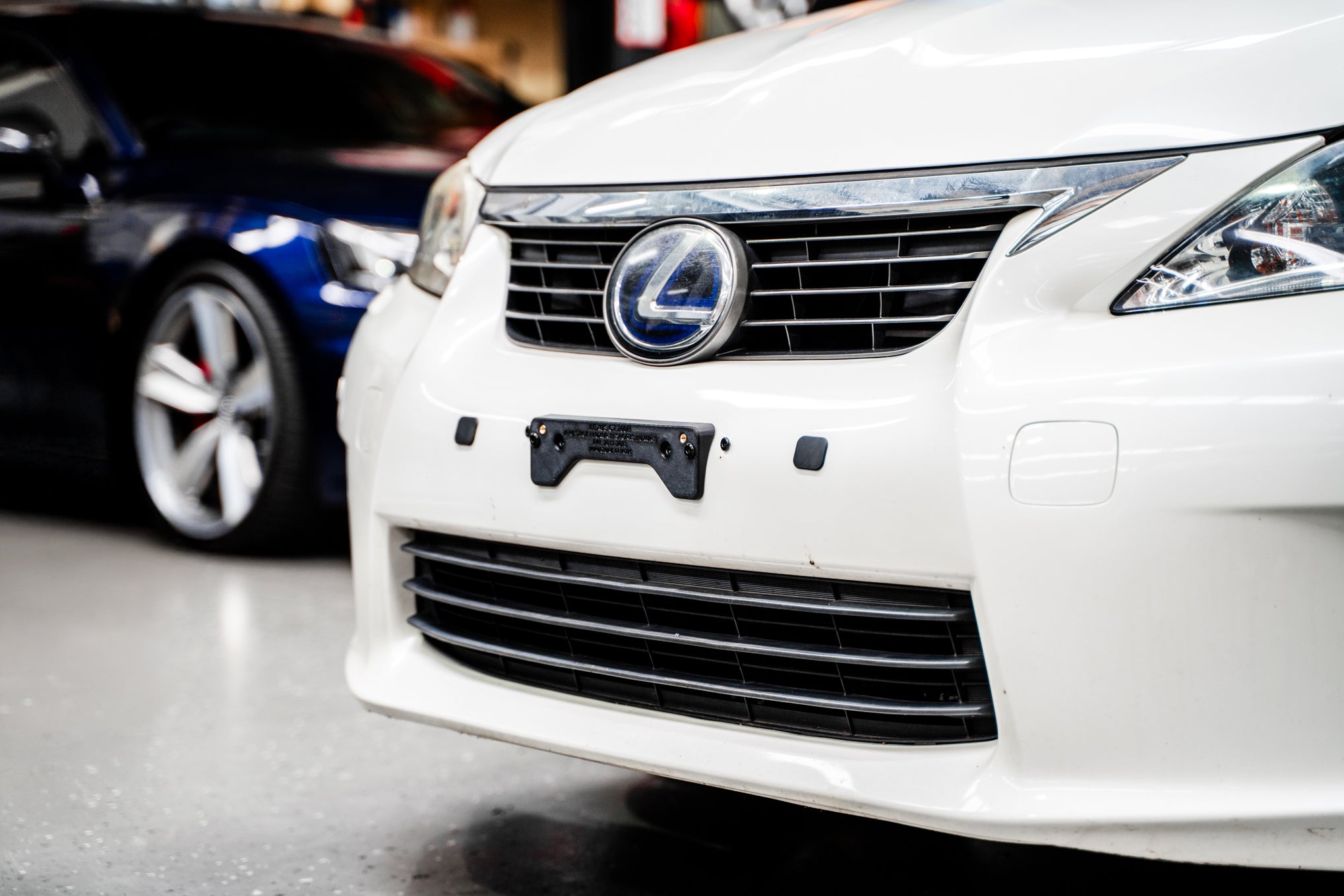 Lexus CT200H Prestige / Luxury / Sports Luxury PFL 2011-2013 - OEM Plinth Delete Kit (FRONT)