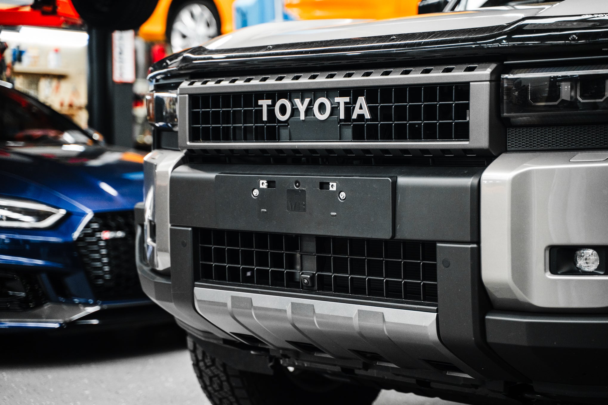 Toyota 250 Series Landcruiser Prado (GX / GXL / Altitude) 2024-Current - OEM Plinth Delete Kit (FRONT)