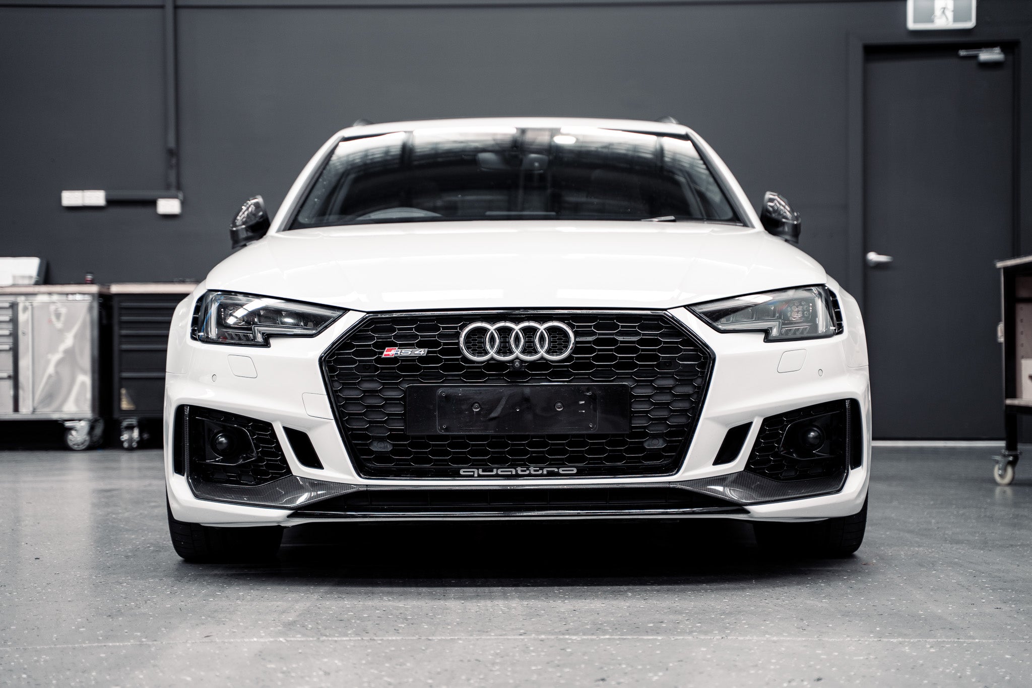 Audi B9/F5 RS4/RS5 Pre-Facelift 2017-2019 - OEM Plinth Delete Kit (FRONT)