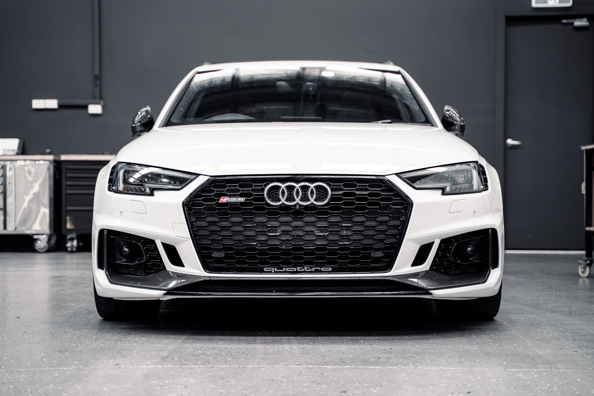 Audi B9/F5 RS4/RS5 Pre-Facelift 2017-2019 - OEM Plinth Delete Kit (FRONT)