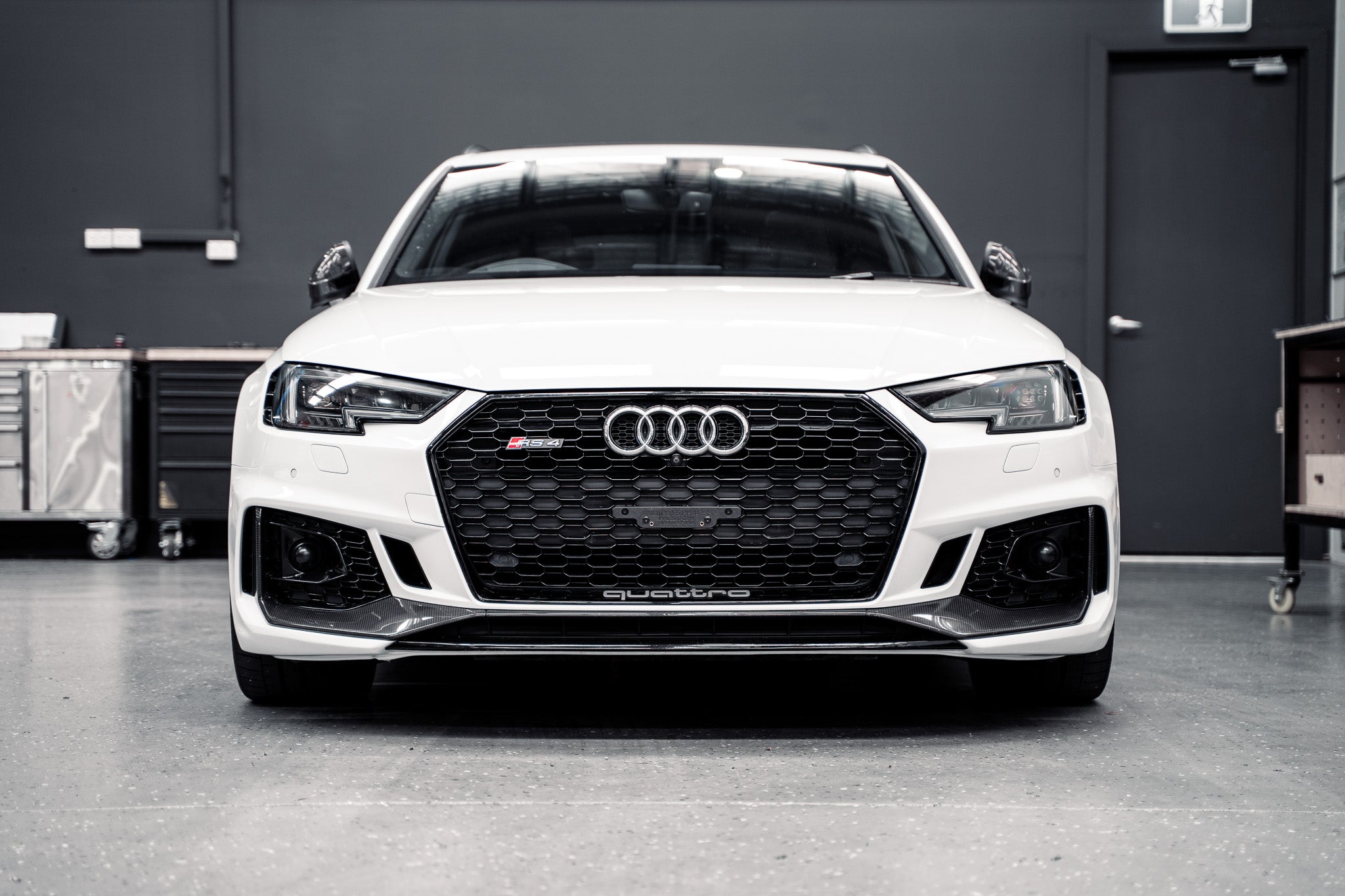 Audi B9/F5 RS4/RS5 Pre-Facelift 2017-2019 - OEM Plinth Delete Kit (FRONT)