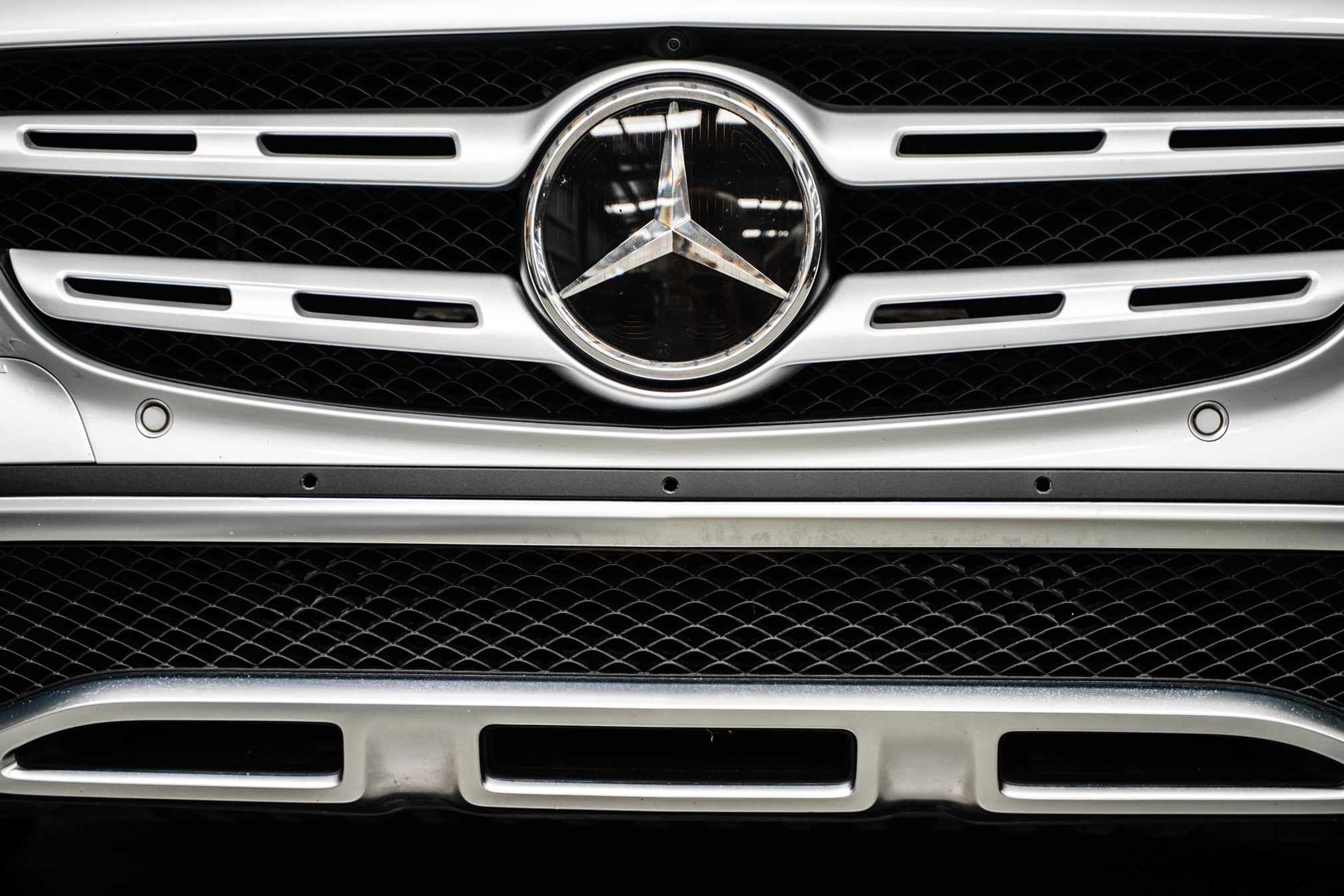 Mercedes S213 E-Class Luxury Line Pre-Facelift 2017-2020 - OEM Plinth Delete Kit (FRONT)