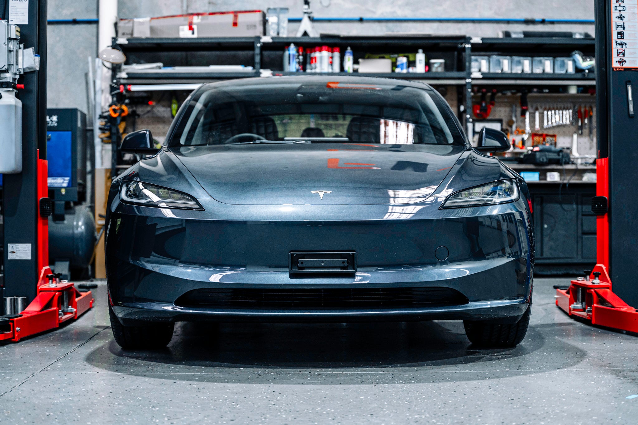 Tesla Model 3 Facelift 2024 - Number Plate Holder / Plinth (FRONT)