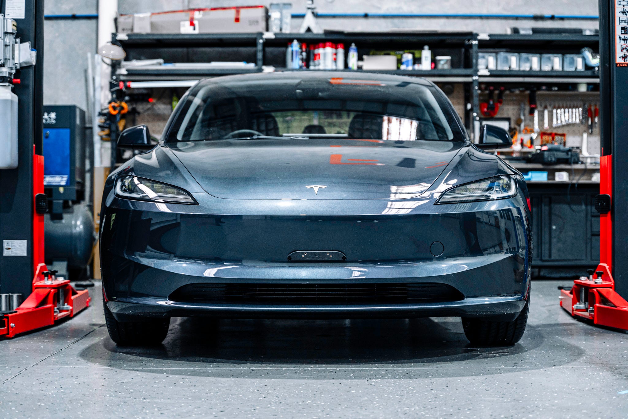 Tesla Model 3 Facelift 2024 - Number Plate Holder / Plinth (FRONT)