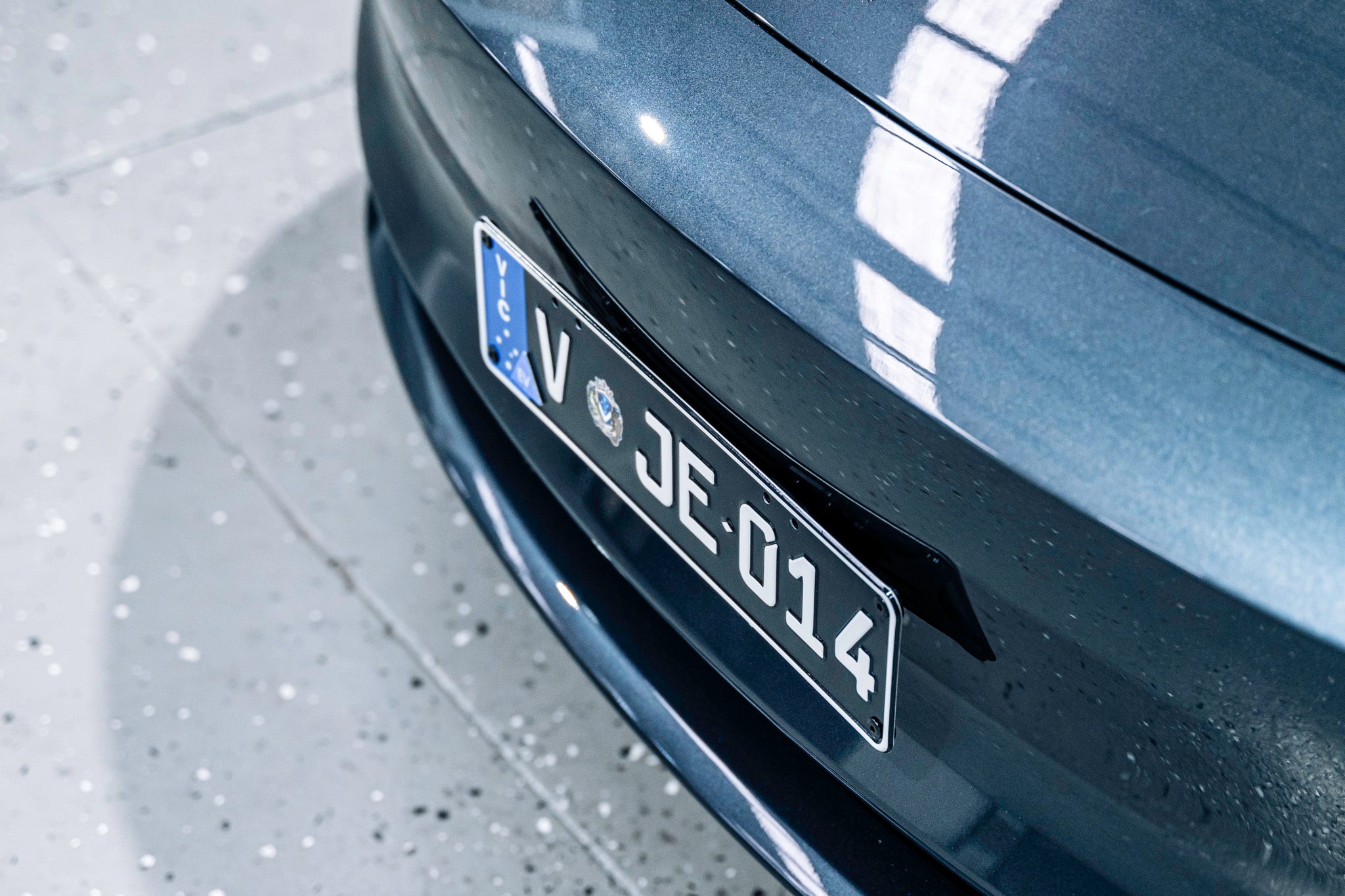 Tesla Model 3 Facelift 2024 - Number Plate Holder / Plinth (FRONT)