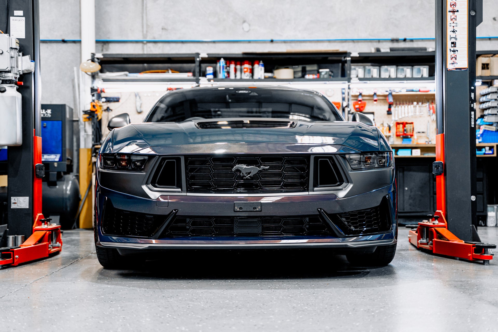 Ford S650 Mustang Dark Horse 2024