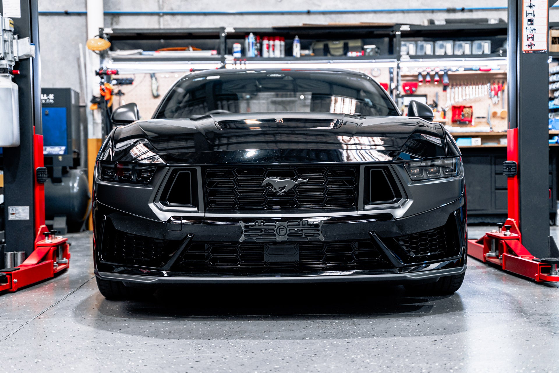 Ford S650 Mustang Dark Horse 2024