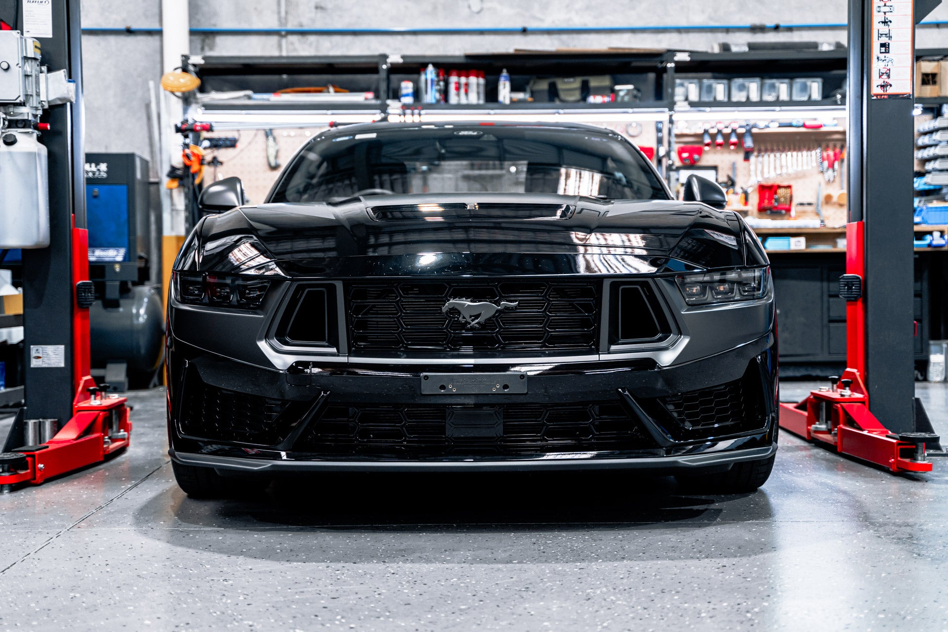 Ford S650 Mustang Dark Horse 2024