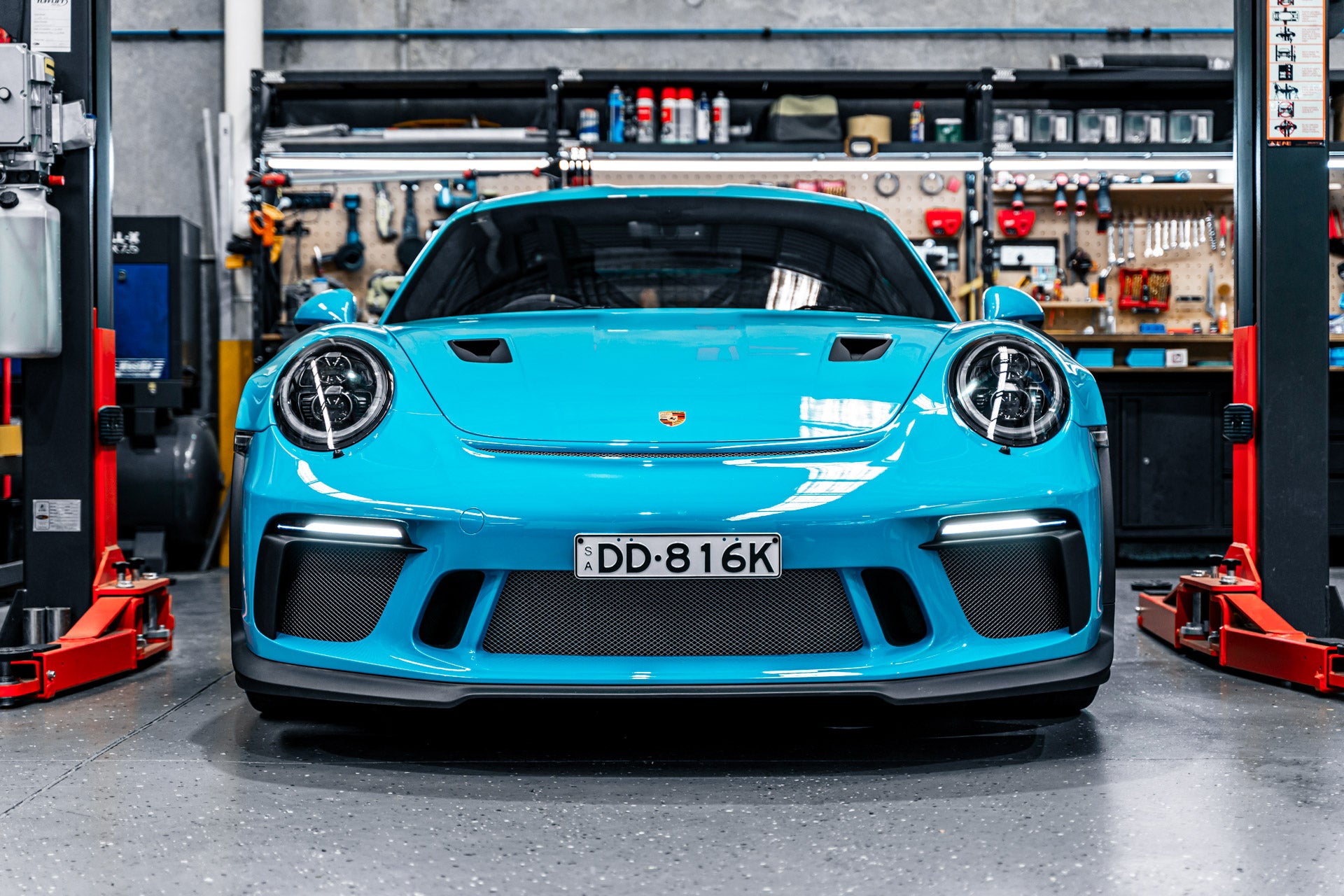 Porsche 991.2 911 GT3 RS 2018-19 - Miniature Plinth (FRONT)