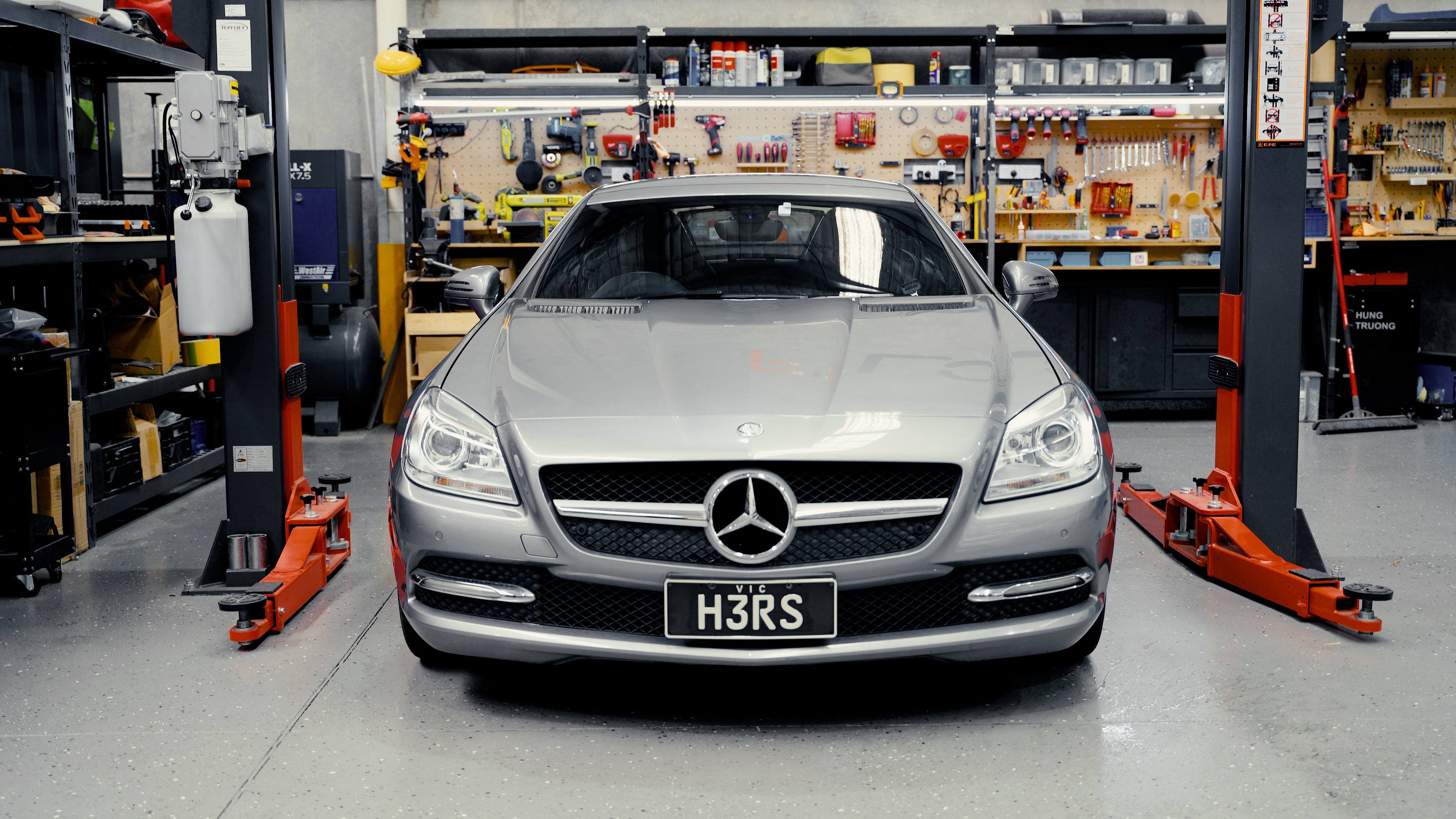 Mercedes R172 SLK-Class Luxury Line 2011-2015 - OEM Plinth Delete Kit (FRONT)