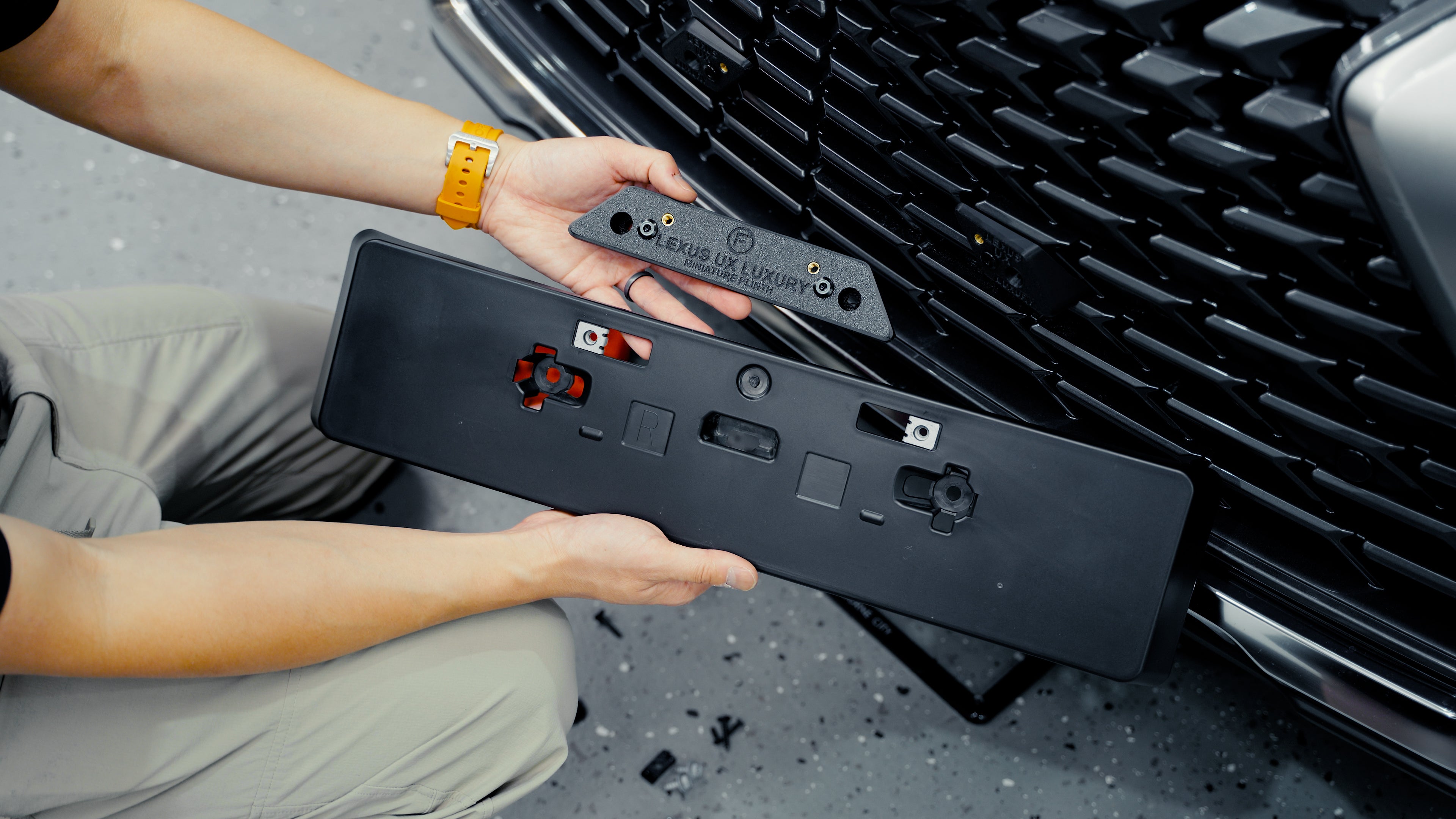 Lexus UX Luxury 2018-Current - Miniature Plinth (FRONT)