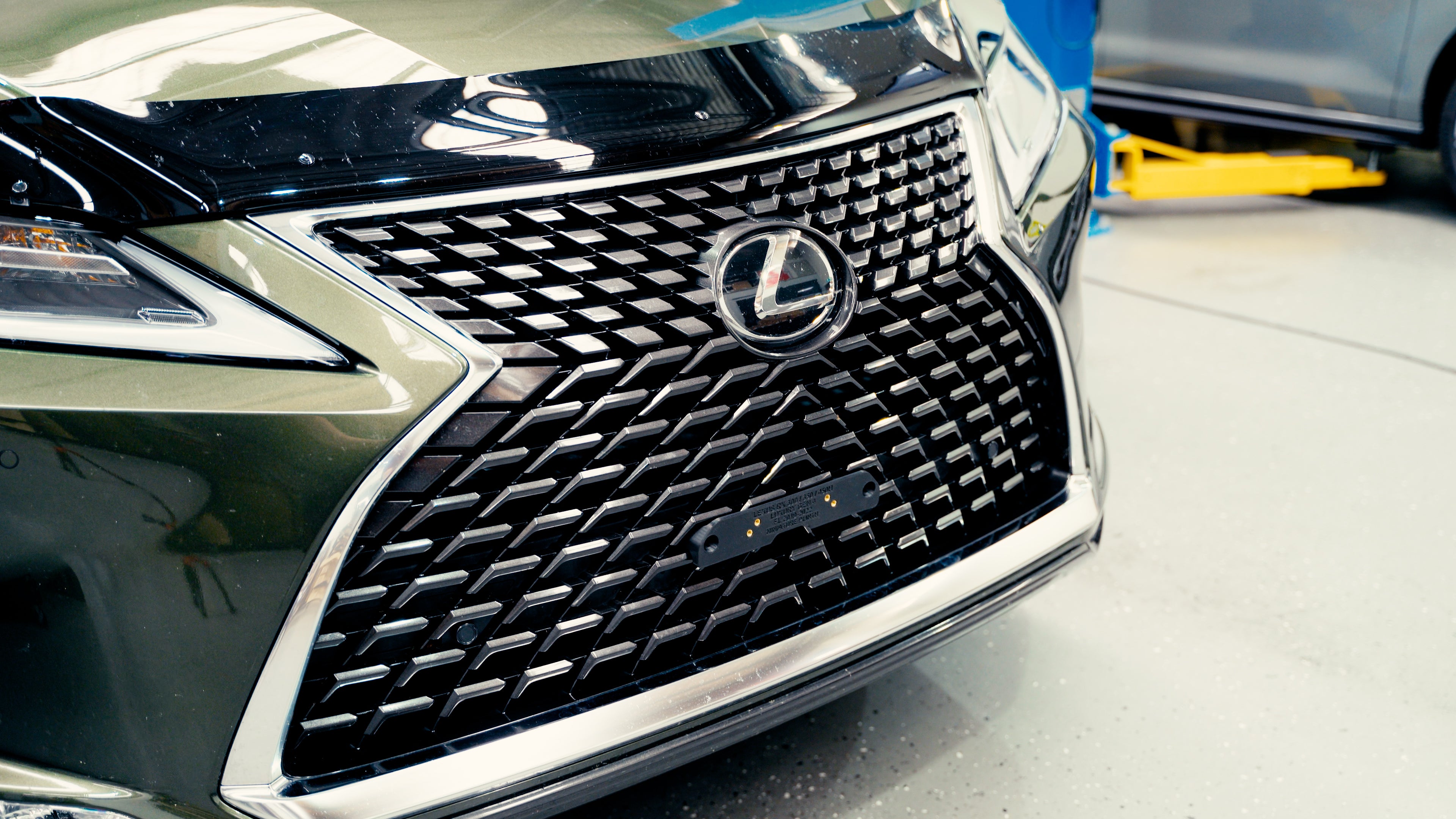 Lexus RX 300/ 350/ 450H Luxury FL 2019-2022 - Miniature Plinth (FRONT)