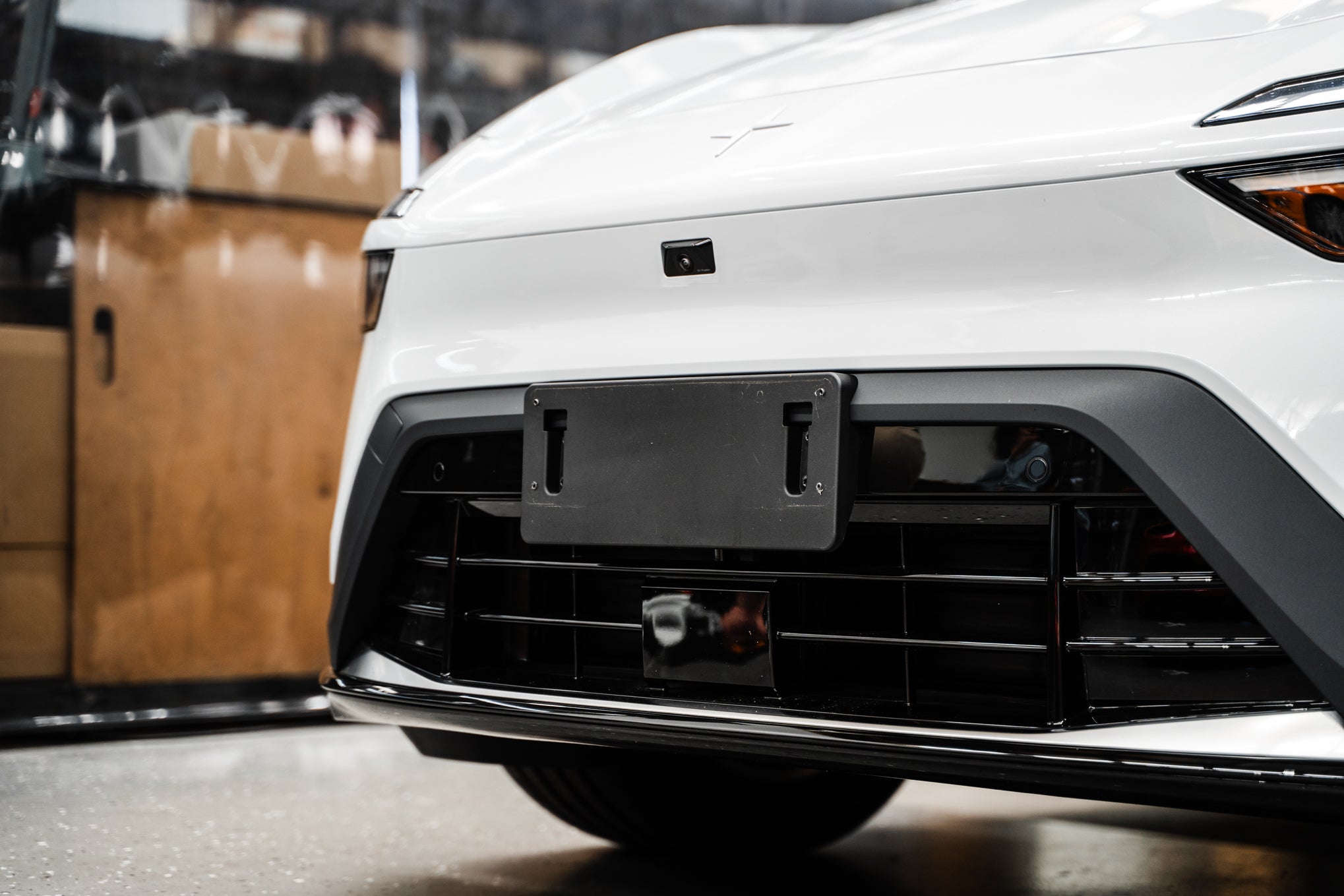 Polestar 4 2024-Current - Miniature Plinth (FRONT)