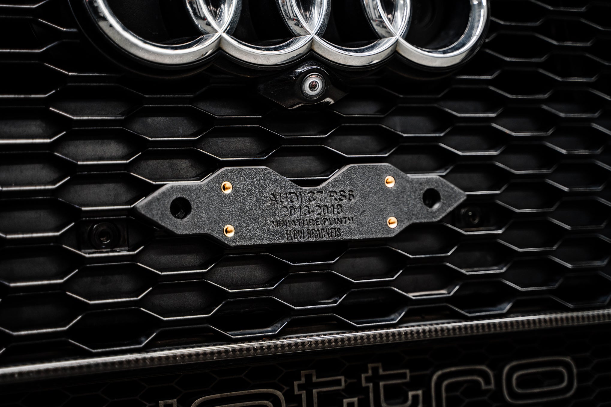 Audi C7 RS6 PFL 2013-2014 - OEM Plinth Delete Kit (FRONT)