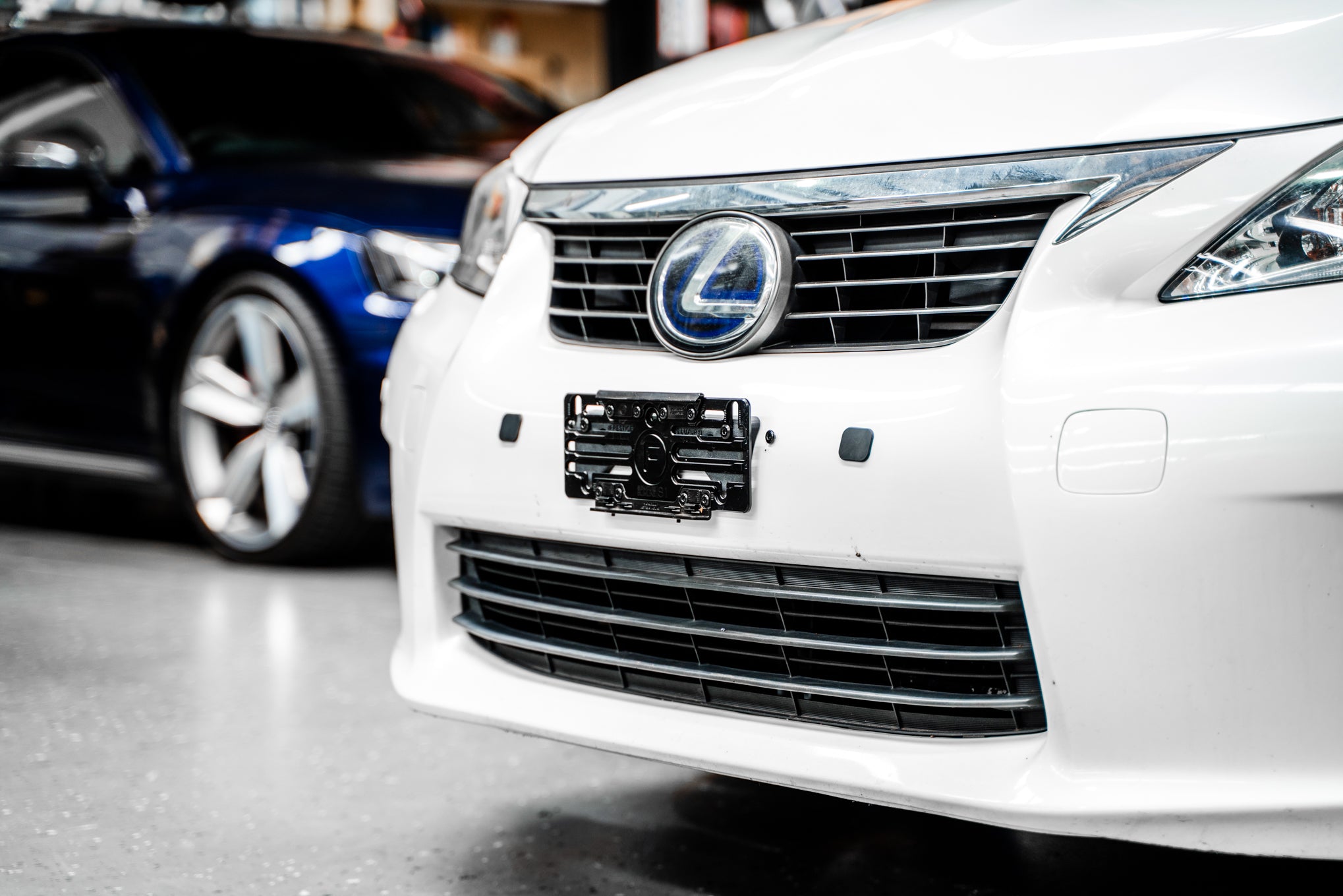 Lexus CT200H Prestige / Luxury / Sports Luxury PFL 2011-2013 - OEM Plinth Delete Kit (FRONT)