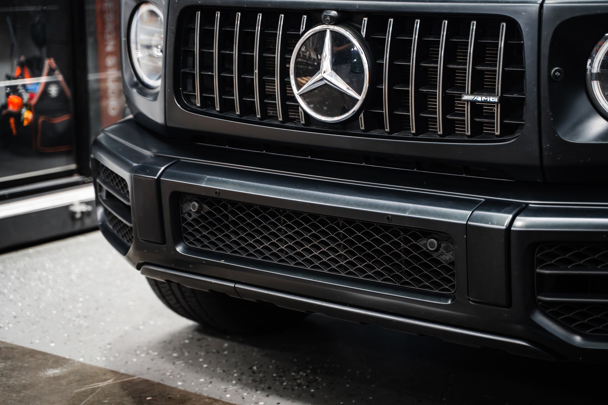 Mercedes W463 G-Class G63 AMG Facelift 2018-2024 - OEM Plinth Delete Kit (FRONT)