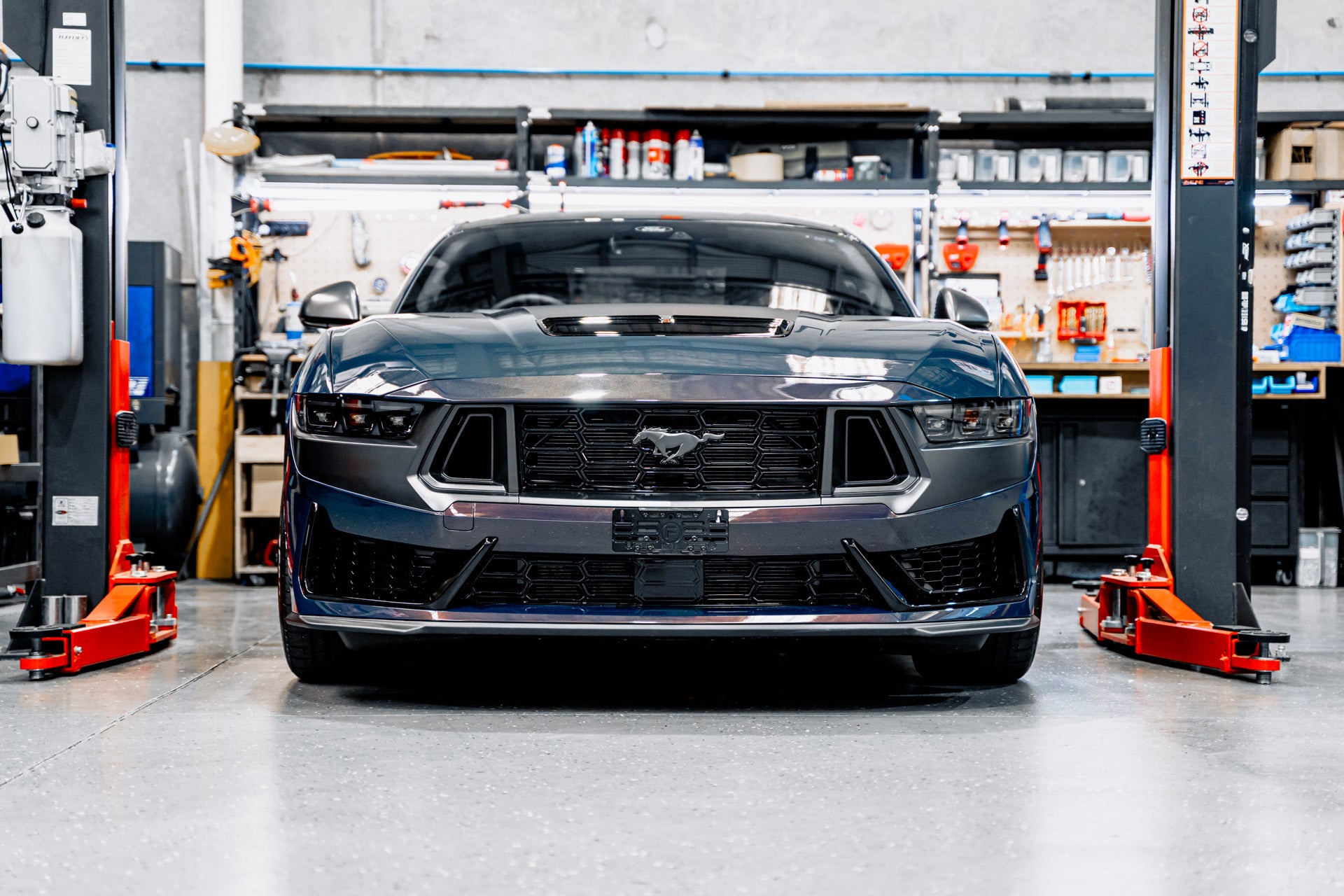 Ford S650 Mustang Dark Horse 2024