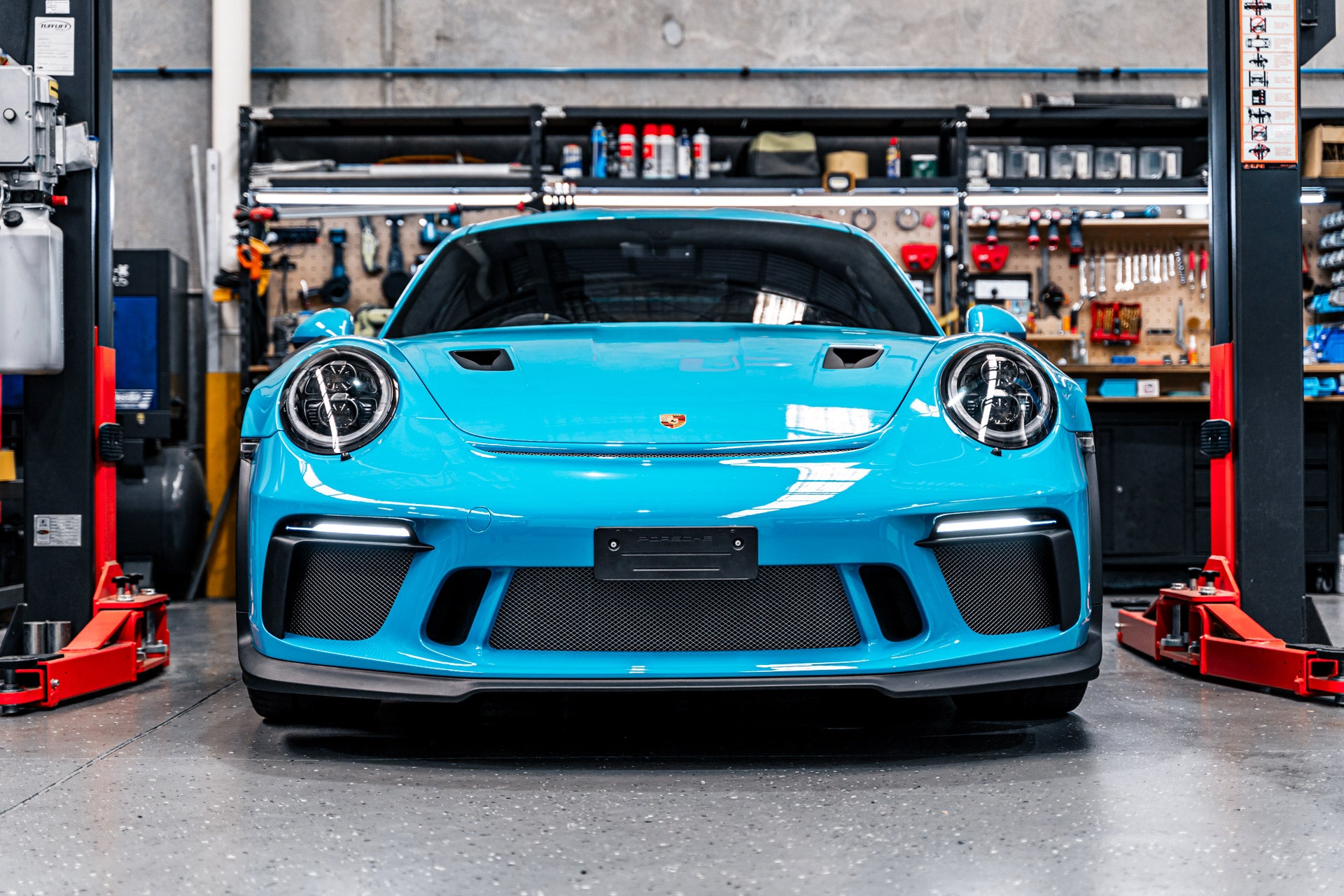 Porsche 911 GT3 RS 991.2 2018-19 - Miniature Plinth (FRONT)