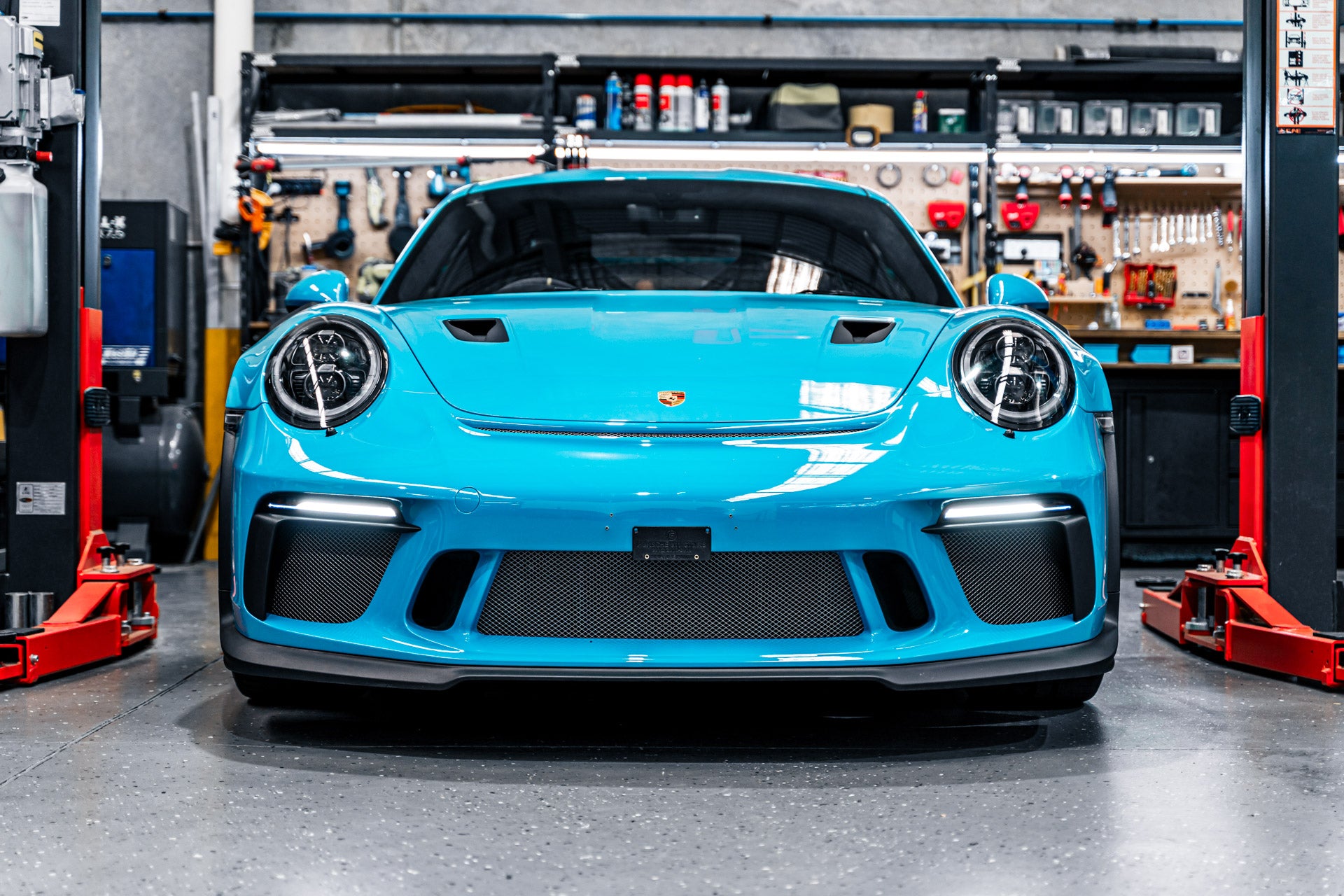 Porsche 911 GT3 RS 991.2 2018-19 - Miniature Plinth (FRONT)