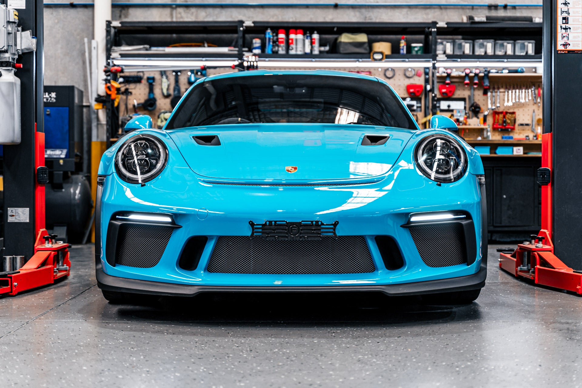 Porsche 911 GT3 RS 991.2 2018-19 - Miniature Plinth (FRONT)