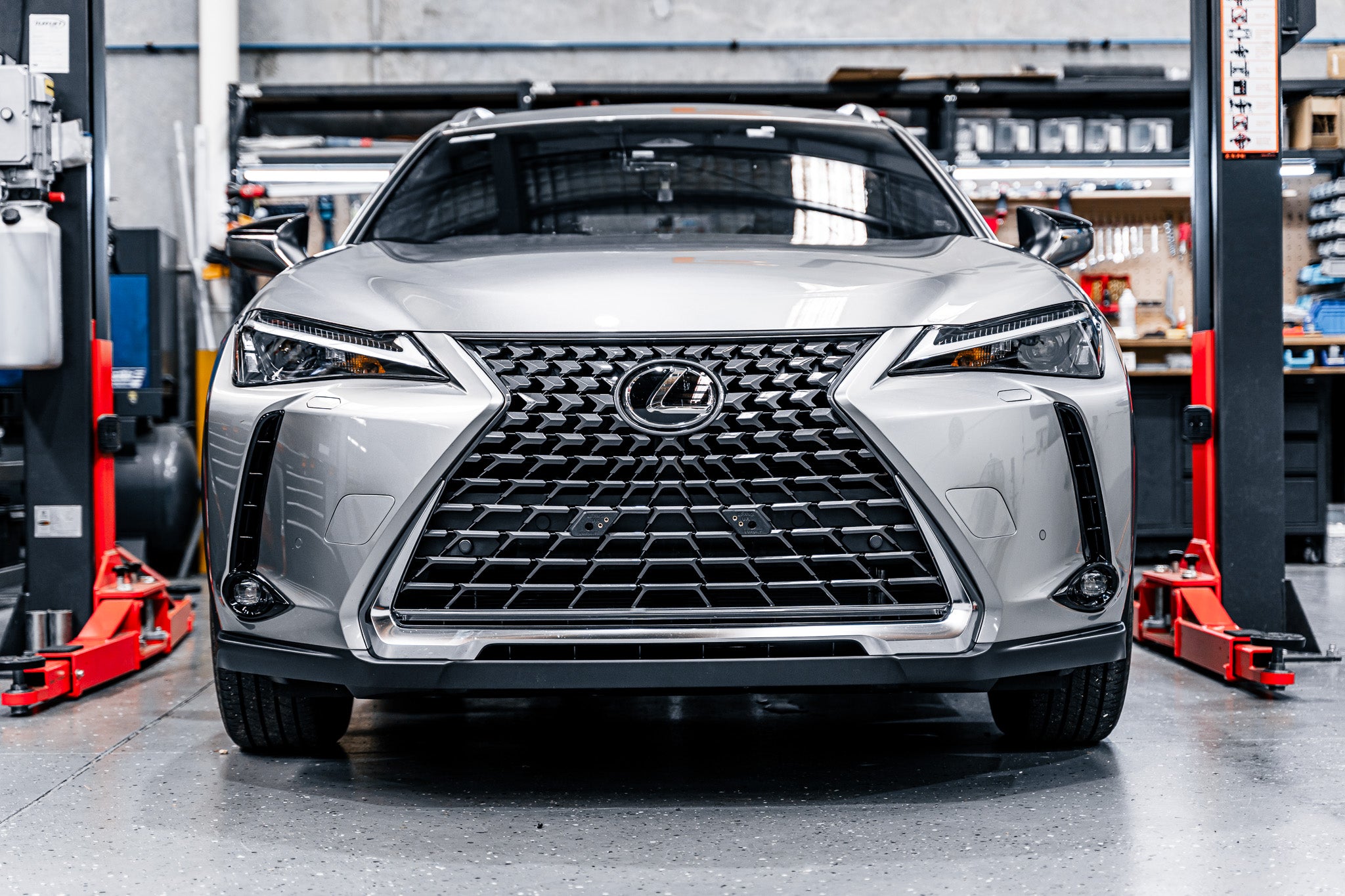 Lexus UX Luxury - Miniature Plinth (FRONT)