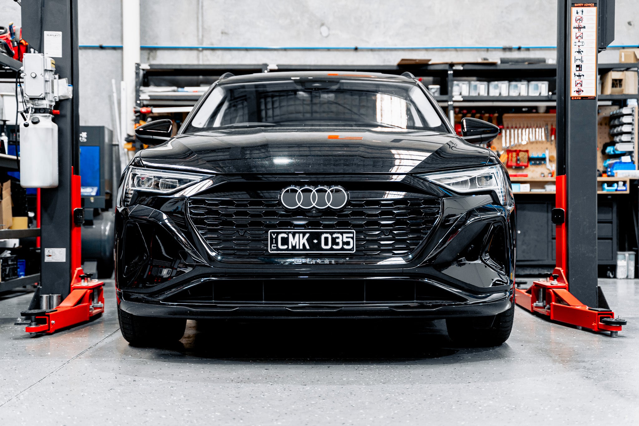 Audi GE Q8 E-Tron (Standard) 2023+ - OEM Plinth Delete Kit (FRONT)